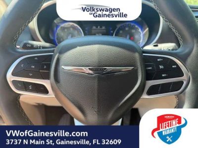 2023 Chrysler Voyager — photo 20 view