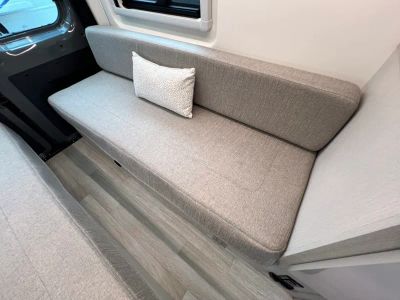 2027 Thor Motor Coach TELLARO — photo 14 view