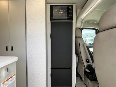 2027 Thor Motor Coach TELLARO — photo 12 view