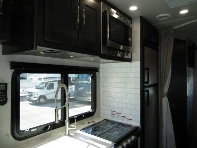 2022 Dynamax ISATA 3 SERIES - Photo 9