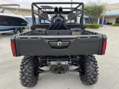 2026 Can-Am Defender MAX X mr HD11 with half-doors Dark Wildland Camo - Photo 5