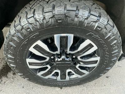 2024 GMC Sierra 2500HD — photo 11 view
