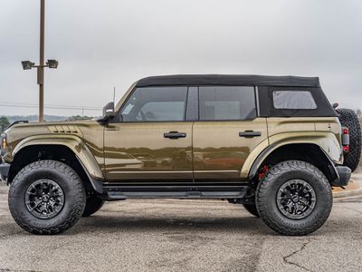 2024 Ford Bronco - Photo 3