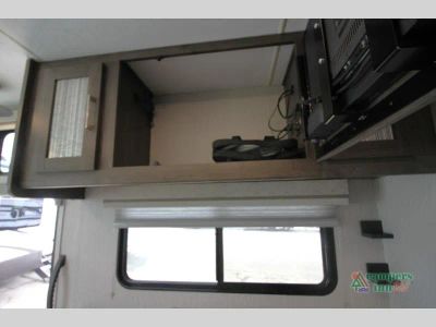 2022 Coachmen RV Pursuit — photo 32 view