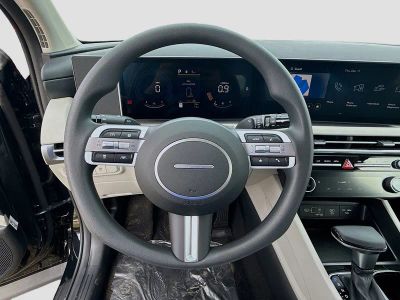 2026 Hyundai TUCSON — photo 8 view