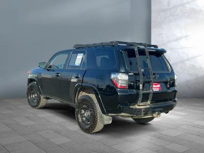 2021 Toyota 4Runner - Photo 4
