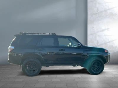 2021 Toyota 4Runner - Photo 7