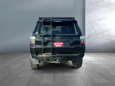 2021 Toyota 4Runner - Photo 5