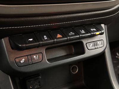 2020 GMC Canyon - Photo 15
