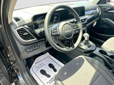 2026 Kia Seltos — photo 9 view