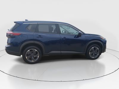 2024 Nissan Rogue — photo 8 view