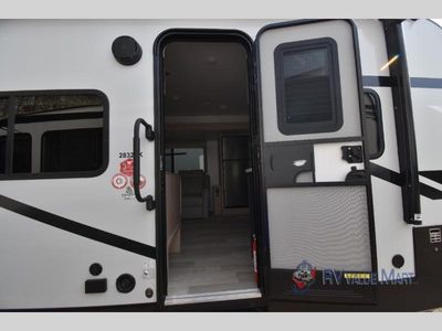 2023 Winnebago Minnie - Photo 6