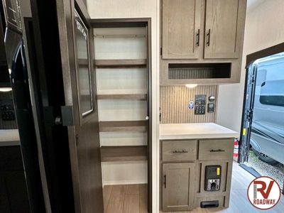 2026 Cherokee Arctic Wolf 3650SUITE - Photo 21