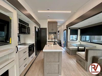 2026 Cherokee Arctic Wolf 3650SUITE - Photo 16