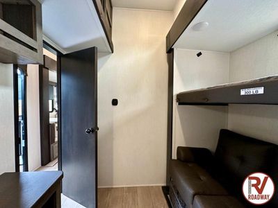 2026 Cherokee Arctic Wolf 3650SUITE - Photo 28