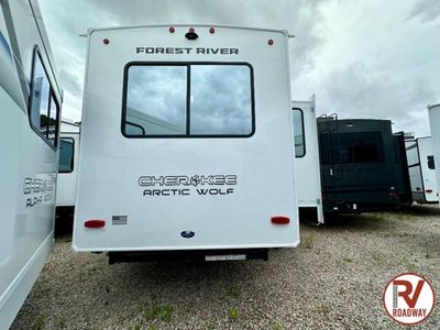 2026 Cherokee Arctic Wolf 3650SUITE - Photo 5