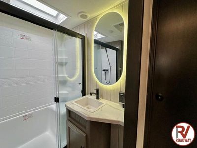 2026 Cherokee Arctic Wolf 3650SUITE - Photo 31