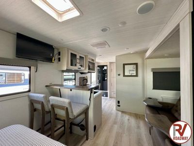2026 Forest River RV Surveyor Legend — photo 33 view