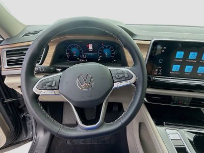 2026 Volkswagen Atlas — photo 10 view