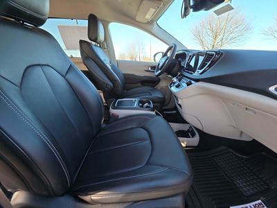 2024 Chrysler Pacifica - Photo 15