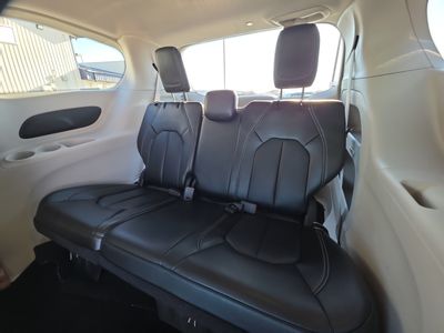 2024 Chrysler Pacifica - Photo 24