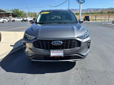 2025 Ford Escape — side profile view