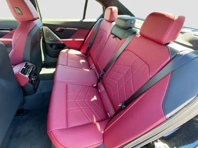 2026 BMW 5 Series — photo 18 view