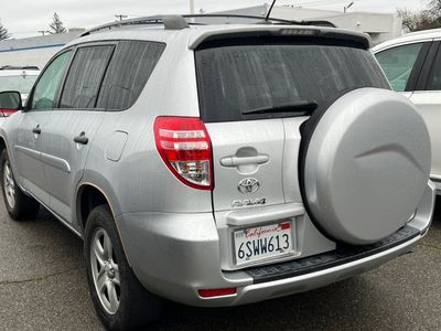 2011 Toyota RAV4 - Photo 4