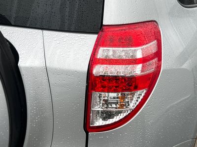 2011 Toyota RAV4 - Photo 16