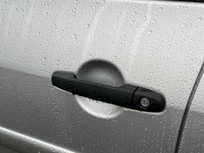 2011 Toyota RAV4 - Photo 18