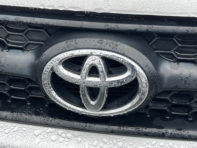 2011 Toyota RAV4 - Photo 9