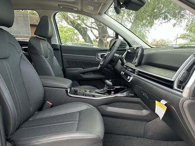 2026 Kia Sorento - Photo 27