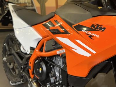 2026 KTM 390 Enduro R - Photo 15