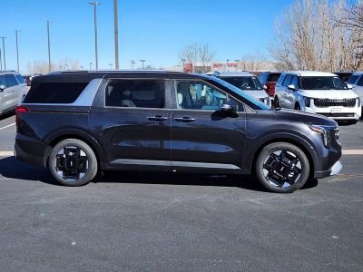 2026 Kia Carnival — side profile view