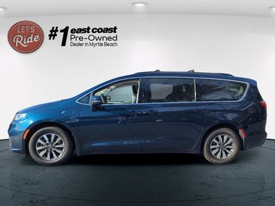 2022 Chrysler Pacifica Hybrid - Photo 4