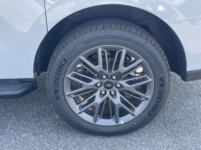 2026 Ford Expedition Max - Photo 8