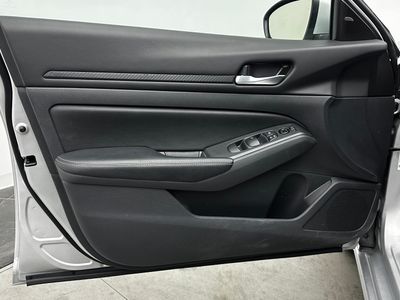2025 Nissan Altima - Photo 9
