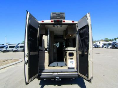 2026 Winnebago SOLIS - Photo 2