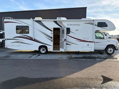 2013 Thor Motor Coach Chateau — side profile view