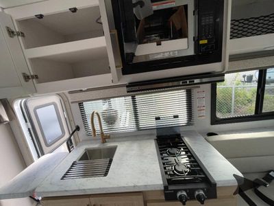 2026 Thor Motor Coach Chateau - Photo 17