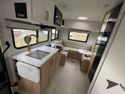 2026 Thor Motor Coach Chateau - Photo 11