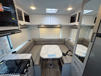 2026 Thor Motor Coach Geneva - Photo 13