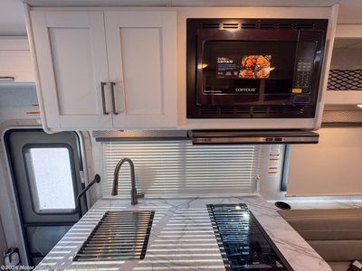 2026 Thor Motor Coach Geneva - Photo 7
