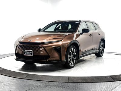 2025 Toyota Crown Signia - Photo 3