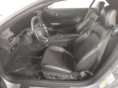 2025 Ford Mustang - Photo 19