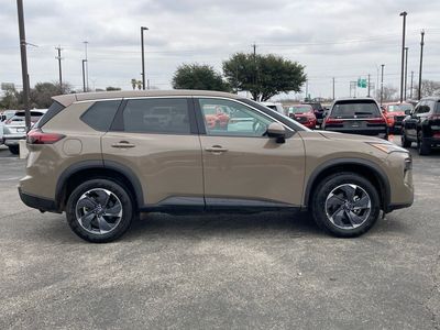 2025 Nissan Rogue - Photo 3
