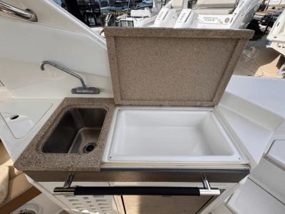 2015 Sea Ray 350 SLX - Photo 12