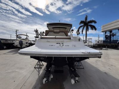 2015 Sea Ray 350 SLX - Photo 4