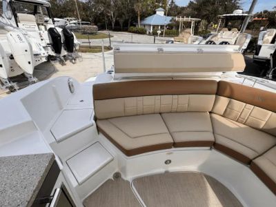 2015 Sea Ray 350 SLX - Photo 8