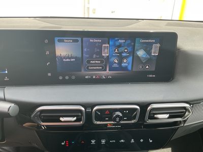 2026 Nissan Sentra — photo 11 view